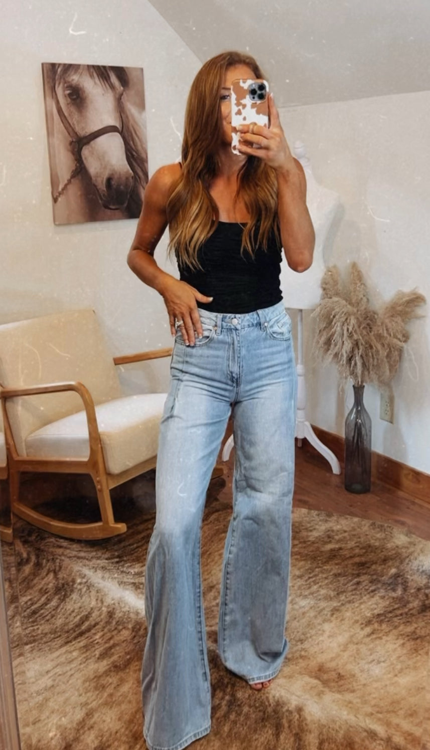 Desiree -  Wide Leg Jeans